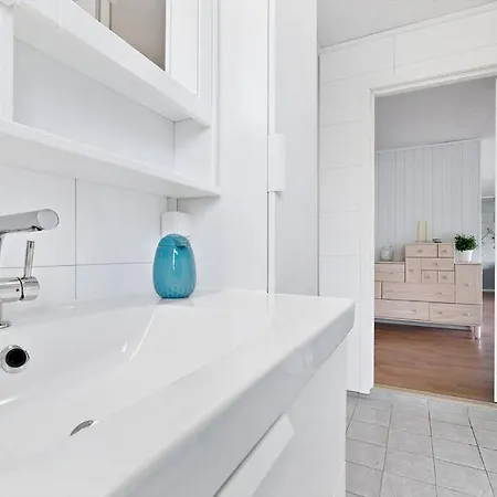 -abla- Panorama View In The Center Of The Island Apartment Tromso