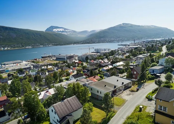 -abla- Panorama View In The Center Of The Island *