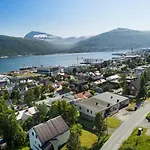 -abla- Panorama View In The Center Of The Island *